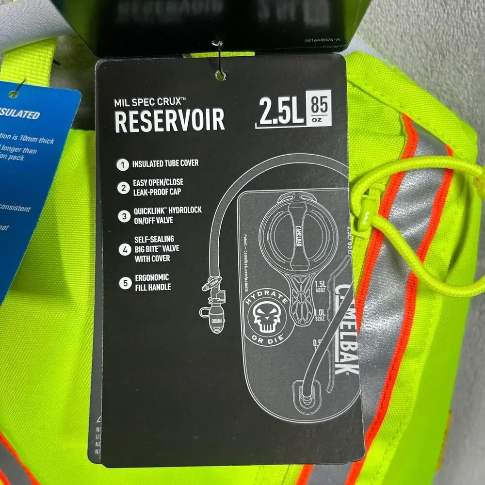 New Camelbak Hi Vis Hydration Pack 2.5L 85oz Mil Spec Crux Reservoir Reflective